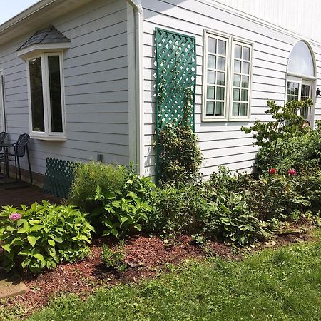 Inntiquity, A Country Inn Logansport Экстерьер фото