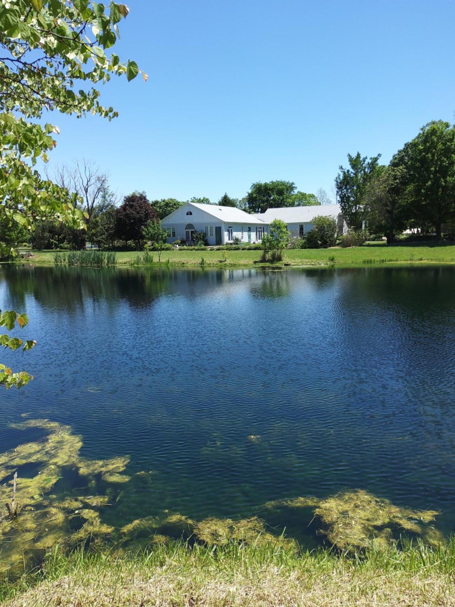 Inntiquity, A Country Inn Logansport Экстерьер фото