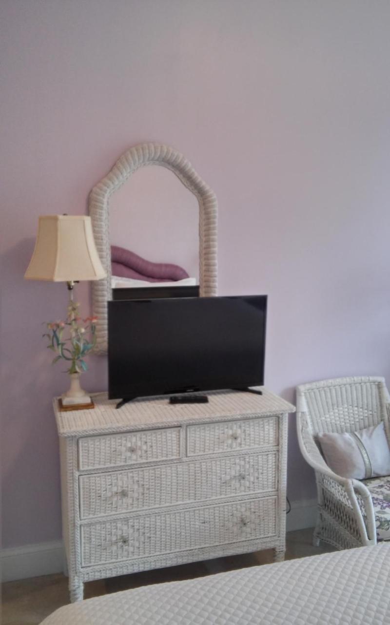 Inntiquity, A Country Inn Logansport Экстерьер фото