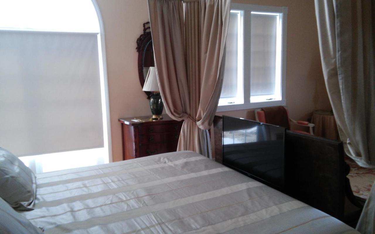 Inntiquity, A Country Inn Logansport Экстерьер фото
